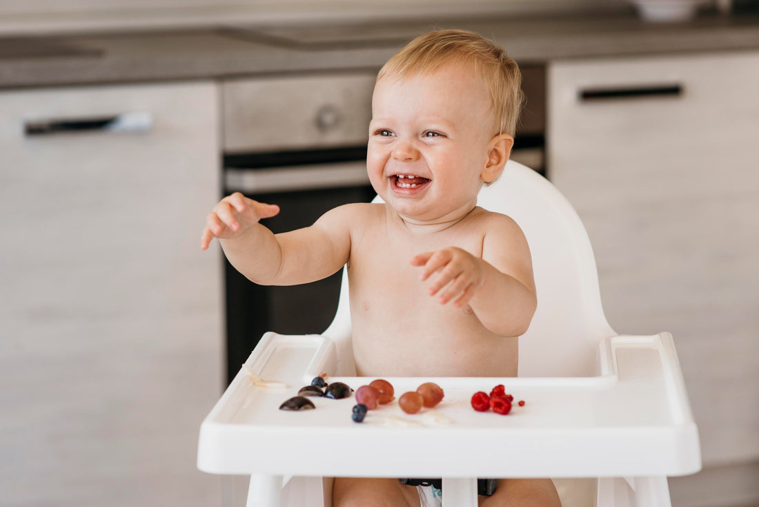 Quelle quantité doit manger un bébé selon son âge ? Le guide de 4 mois à 3 ans