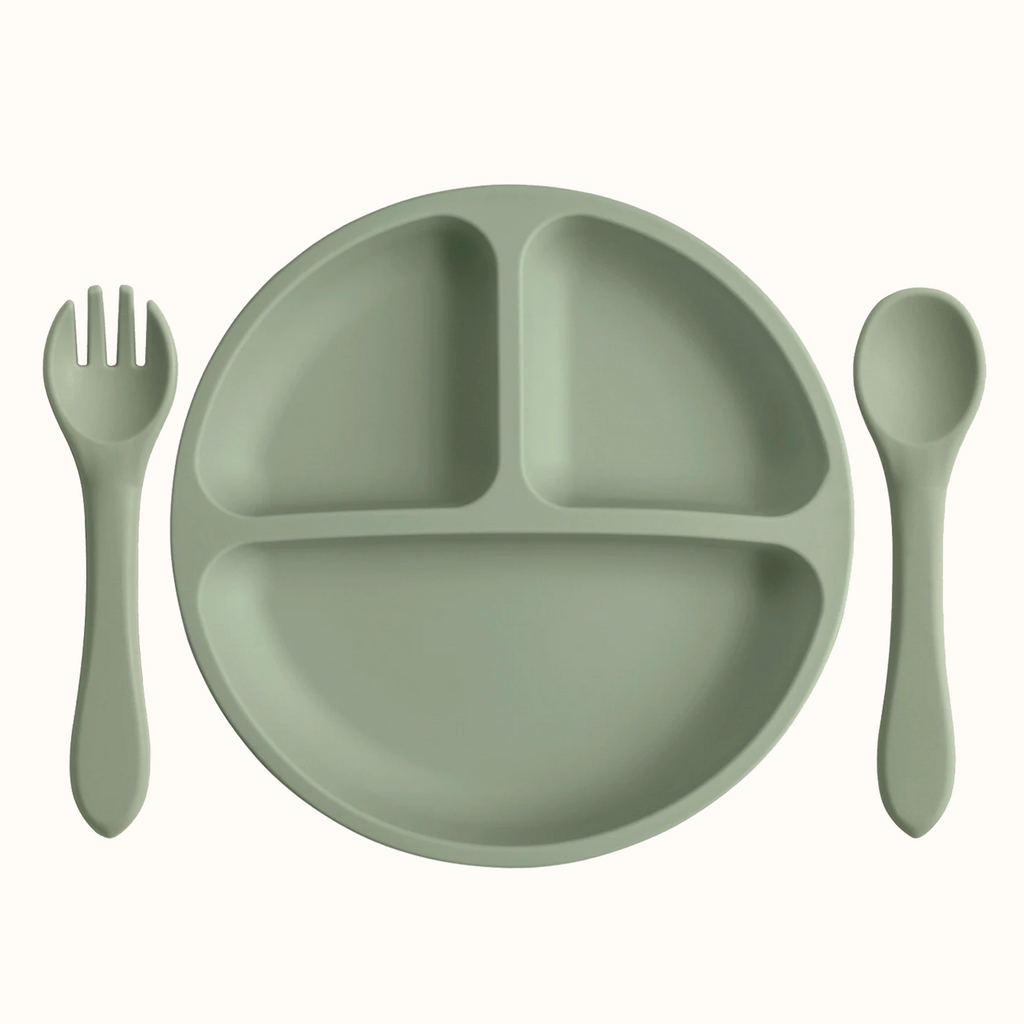 assiette bébé silicone compartimentée verte avec cuillère et fourchette