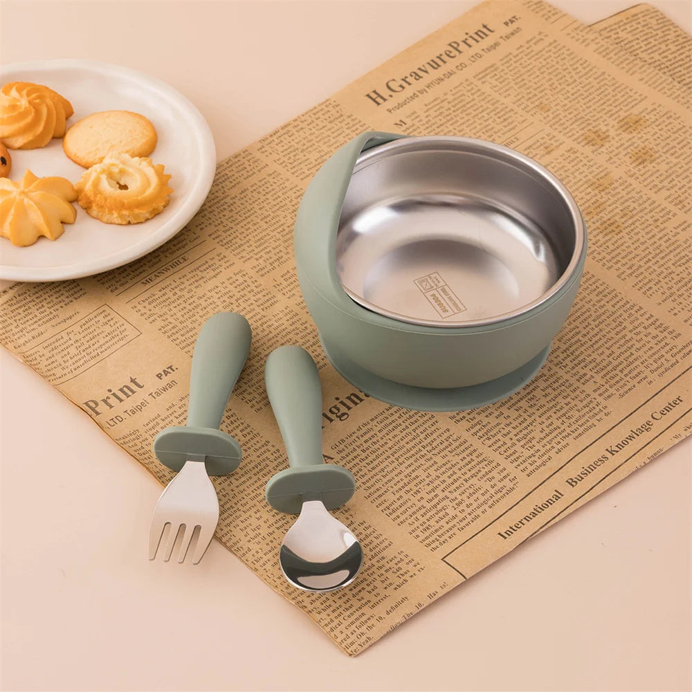 bol bébé inox silicone avec couverts vert pistache cuillère et fourchette