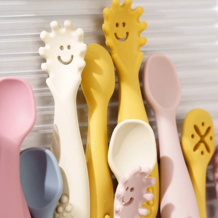 couverts bébé apprentissage silicone alimentaire  jaune ergonomiques prise facile