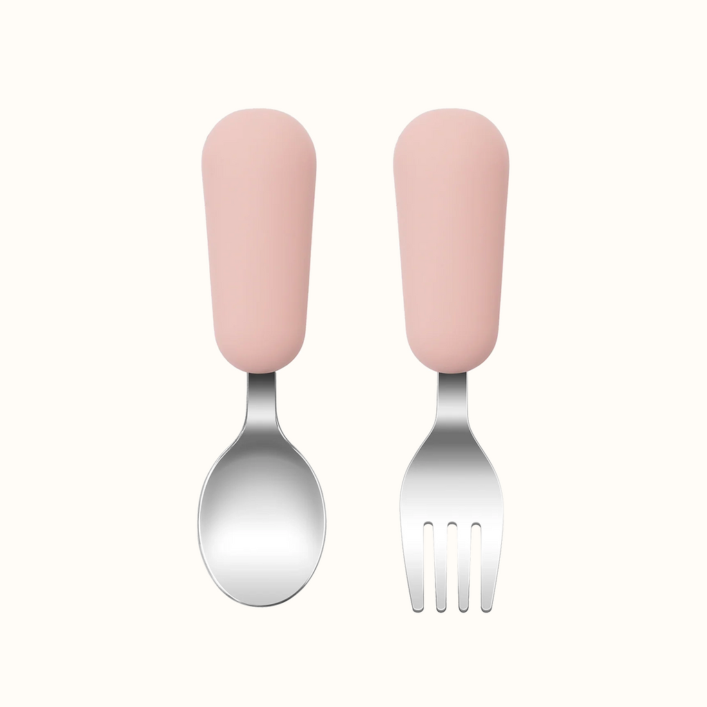 couverts bébé inox et silicone rose clair cuillère et fourchette apprentissage