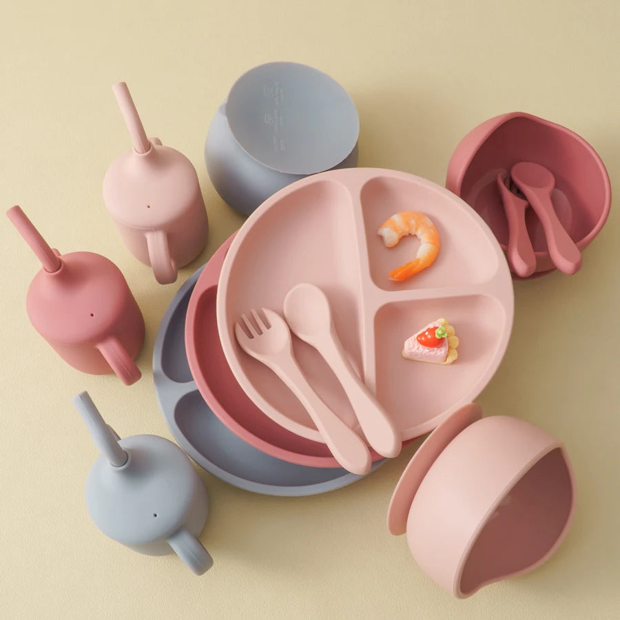 set repas bébé silicone 5 pièces kit assiette bol tasse couverts